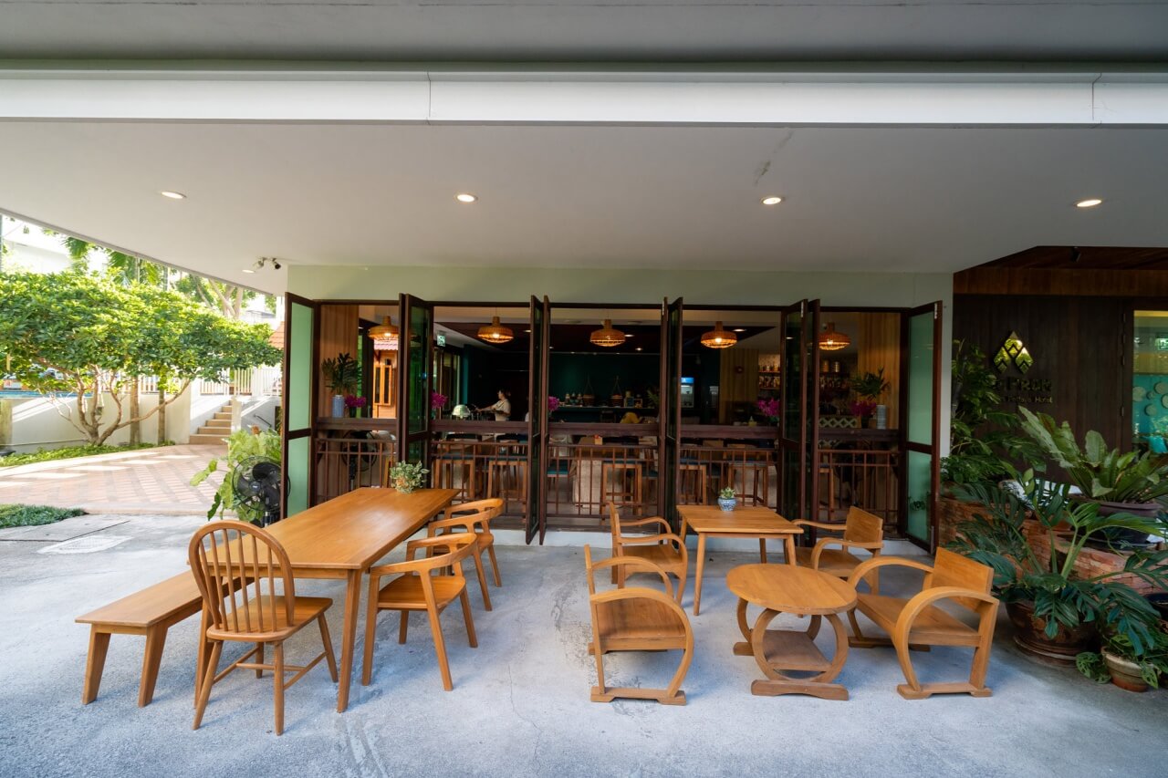 ที่พักพัทยากลางสวยๆ โรงแรมดีพร้อมพัทยา BestSmallHotelinPattaya